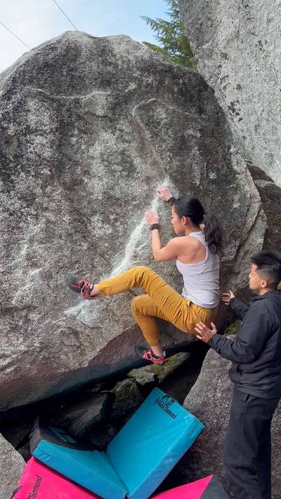 Shazam v4, Squamish - Beta Video from sistineclimbs