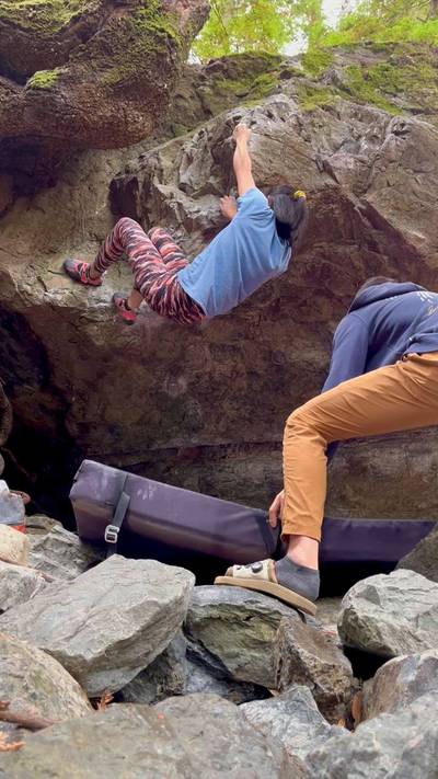 Crumble Mumble v6, Mt. Tamalpais - Beta Video from lucyyyy