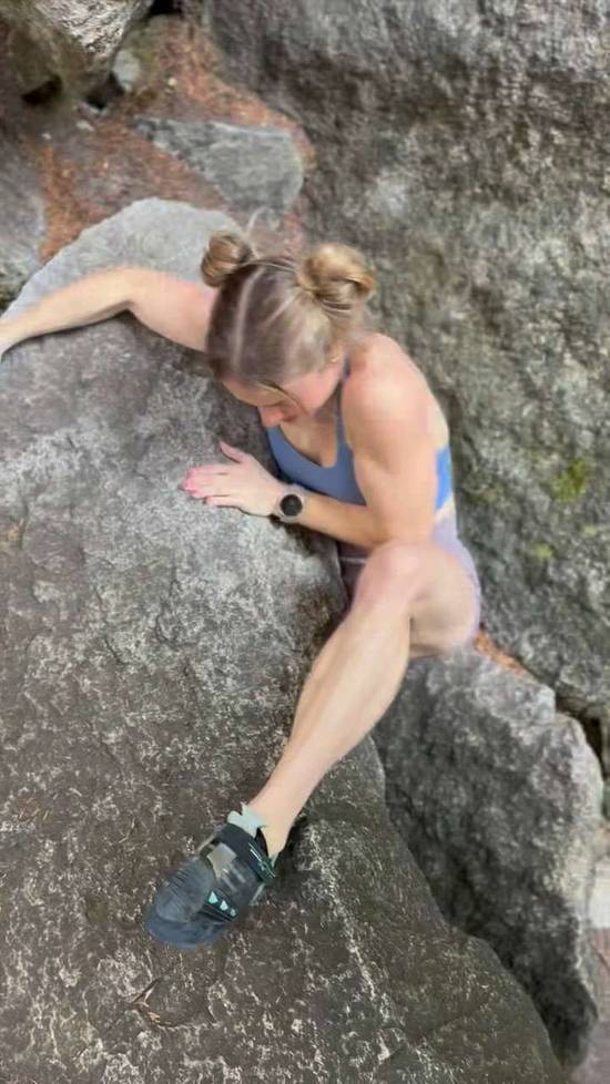 The Coffin v0, Squamish - Beta Video from emmaanson