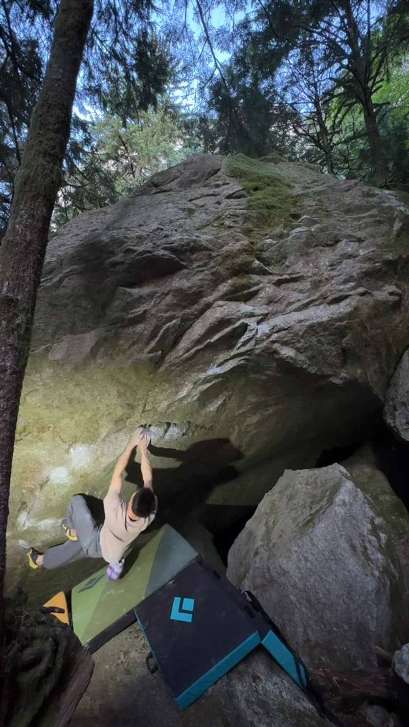 The Wing Low v10, Squamish - Beta Video from Cyrusbrendanchan