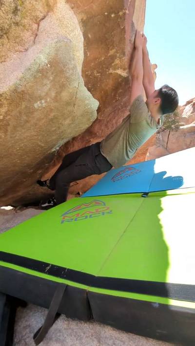 Tilto-Meter Right v2, Joshua Tree - Beta Video from bouldering_wonton