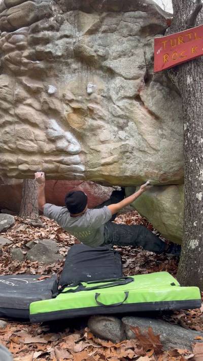 Turtle Head Right v2, Horse Pens 40 - Beta Video from Rickclimbs