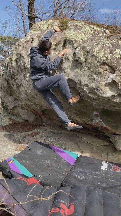 Coco Pebble v2, Hospital Boulders - Beta Video from Phan