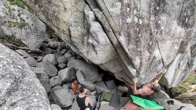 North Ridge Mini v10, Squamish - Beta Video from LukeZimmerman