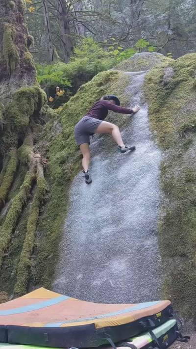 Nadia's Slab v1, Squamish - Beta Video from Marshie