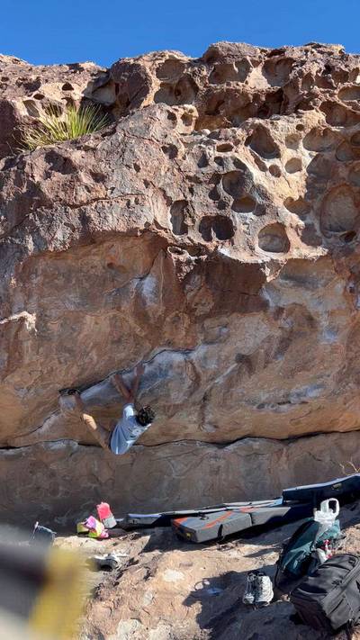 Warm Up Roof v4, Hueco Tanks - Beta Video from addddittt