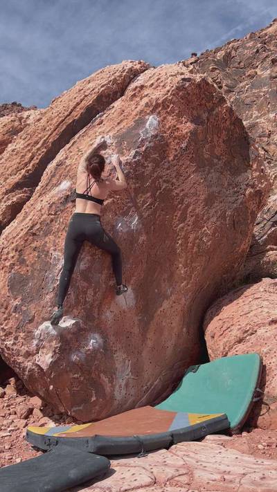Southeast Face Sit v4, Red Rock - Beta Video from CathyG