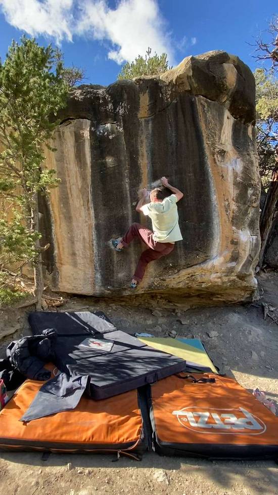 Raisins (aka Mass Hysteria) v12, Joe's Valley - Beta Video from PalmerLarsen