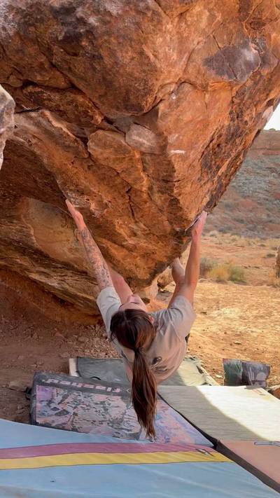 Underwhelmed v6, Moe's Valley - Beta Video from CathyG