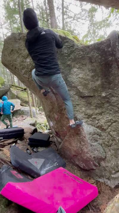 Wet Dreams v3, Squamish - Beta Video from CarsonClimbs