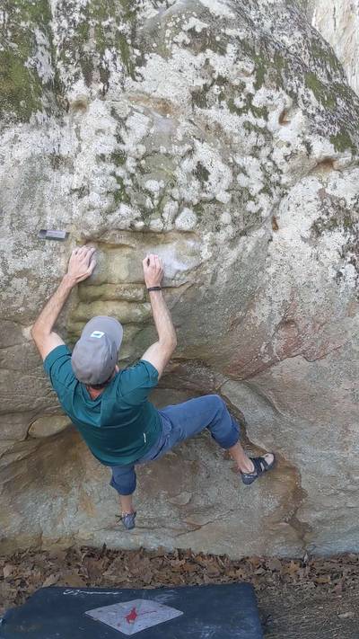 Dunbar's Number v5, Hospital Boulders - Beta Video from Flavaflay