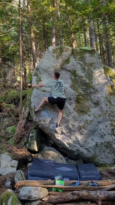 Dealer v0, Squamish - Beta Video from CarsonClimbs