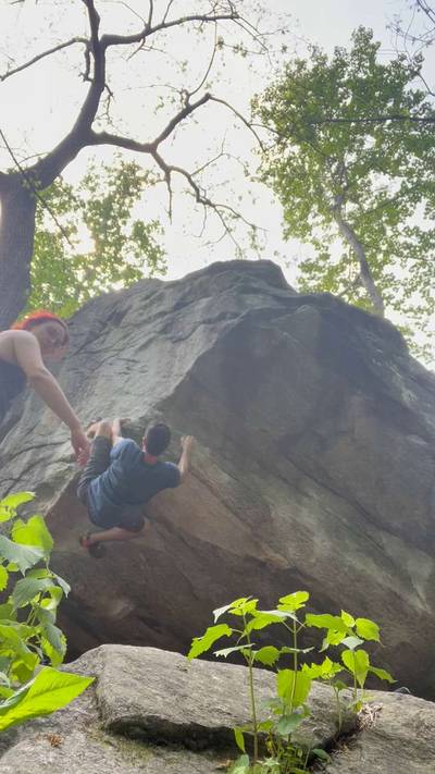 Brackish One v4, Rumbling Bald - Beta Video from ClimbersEd
