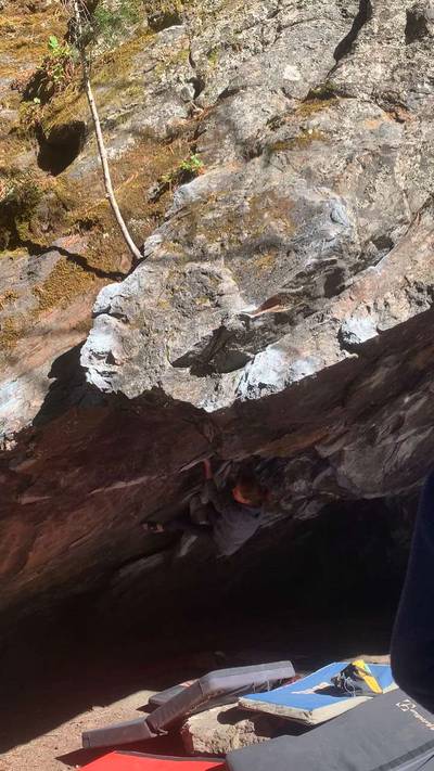 Schist Cave Left v9, Leavenworth - Beta Video from nicolemaksi