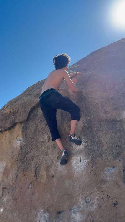 Three Pigs v1, Stoney Point - Beta Video from climberguygus