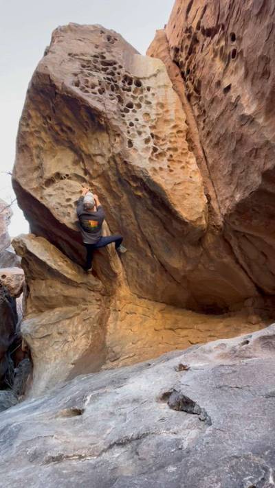 Tall Cool Dead One v2, Hueco Tanks - Beta Video from awclimbe86