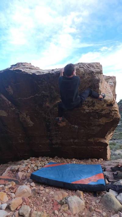 Super Gripper Sit v9, Red Rock - Beta Video from TinyDynos
