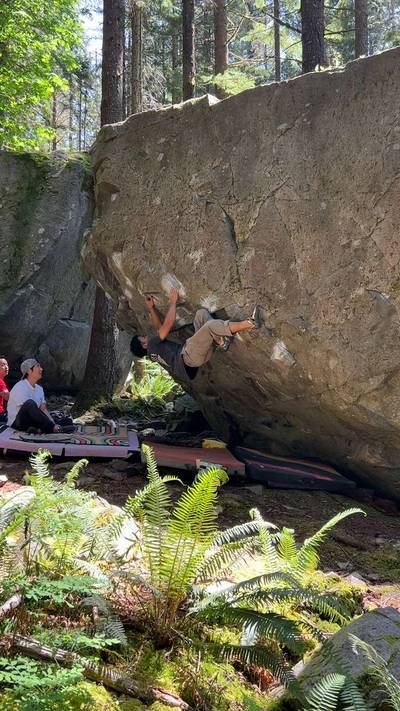 Golden Power Shower v7, North Bend - Beta Video from onassisclimbs