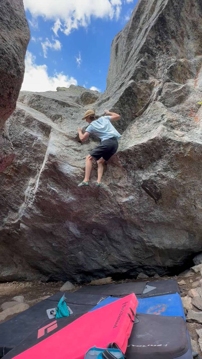 Ludders Pinch v6, Mt. Blue Sky - Beta Video from cmclimbs