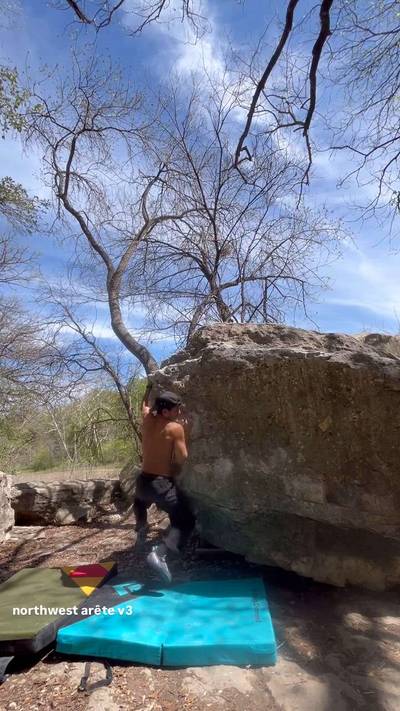 Northwest Arete v3, Barton Creek Greenbelt - Beta Video from jeetstreet