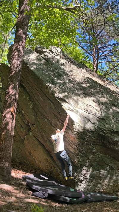 Darkness Arete (sit) v7, Moore's Wall - Beta Video from Therealslimbrady