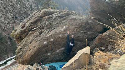 Maybe I'm Amazed v6, Clear Creek Canyon - Beta Video from cmclimbs