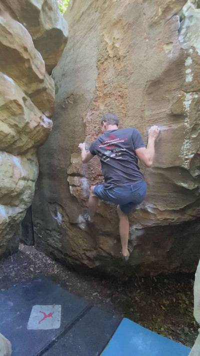 A Face in the Crowd (Sit Down) v7, Stone Fort - Beta Video from JordanLovesHummies