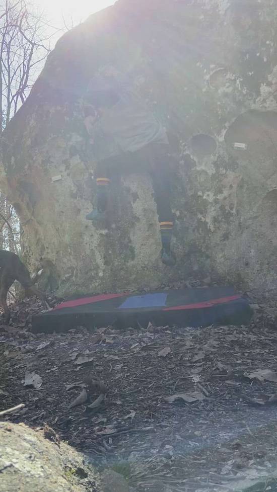 Grist v3, Hospital Boulders - Beta Video from btheclimber