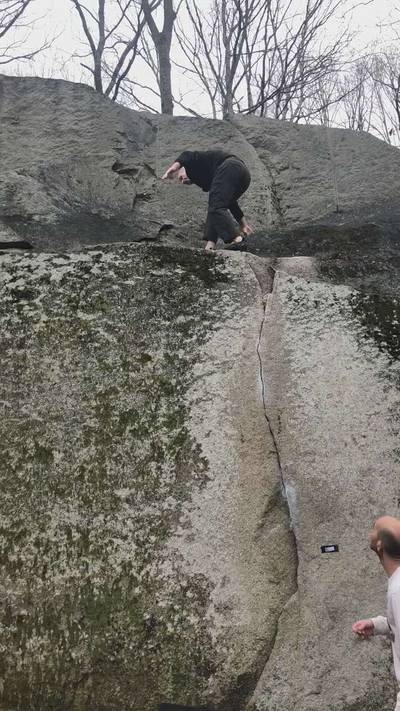 Lost Digits v3, Boat Rock - Beta Video from Juan_Moreclimb