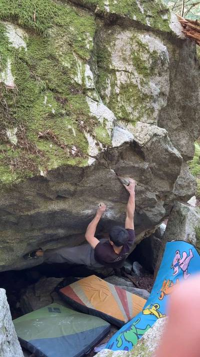 The Perfect Cave v11, Squamish - Beta Video from Cyrusbrendanchan