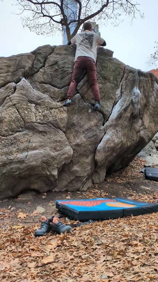 Banana Boogie v0, New York City - Beta Video from capt.adventurepants