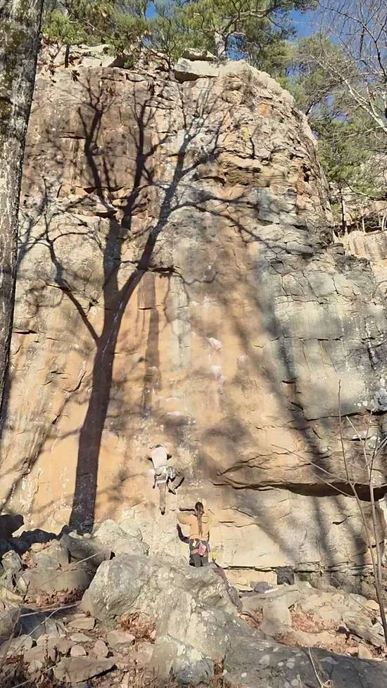 Horseshoes and Hand Grenades 5.11a, Horseshoe Canyon Ranch - Beta Video from Tizzop
