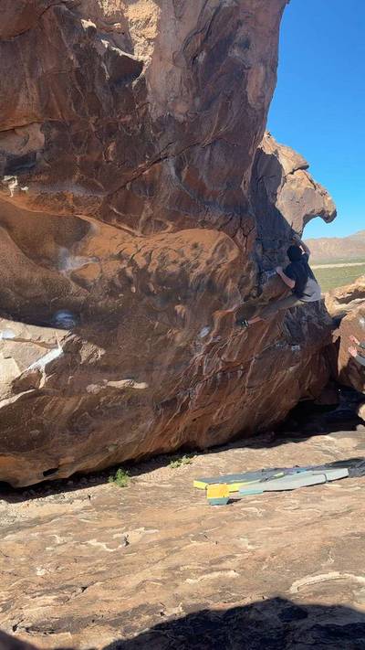 Bloody Flapper v4, Hueco Tanks - Beta Video from GillGill