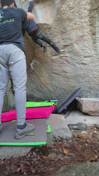 Instinct v7, Stone Fort - Beta Video from cmclimbs