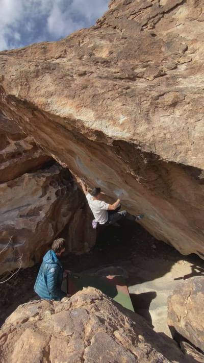 Dirty Martini on the Rocks v9, Hueco Tanks - Beta Video from rawnzhaus