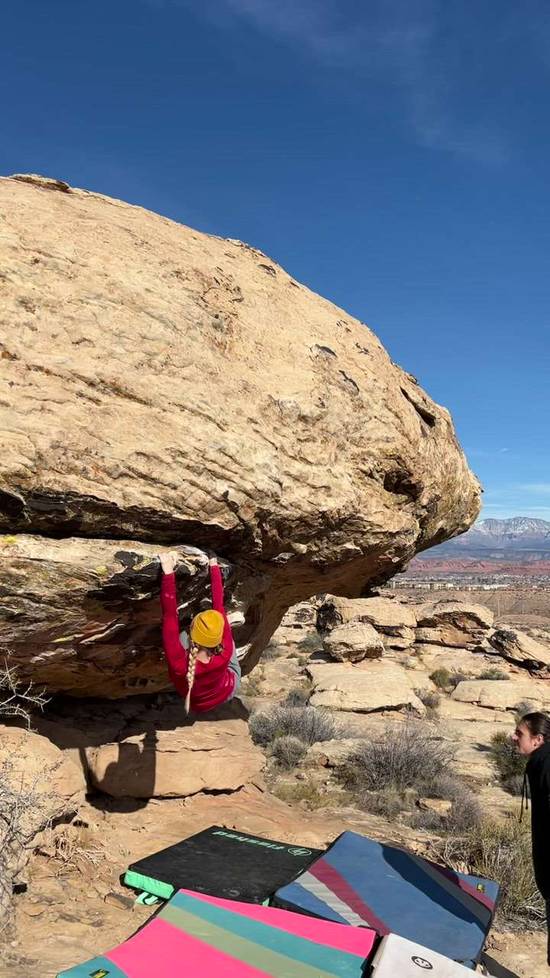 Dizzy Wizard v4, Moe's Valley - Beta Video from kenzie_climbs
