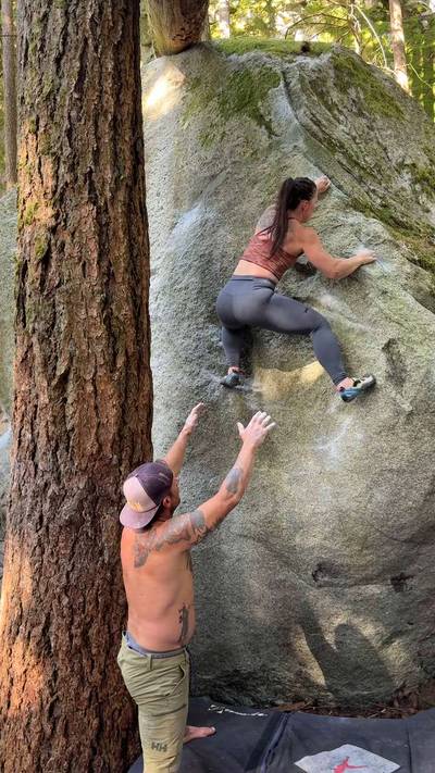 Big Stone v4, Squamish - Beta Video from mountainmarie