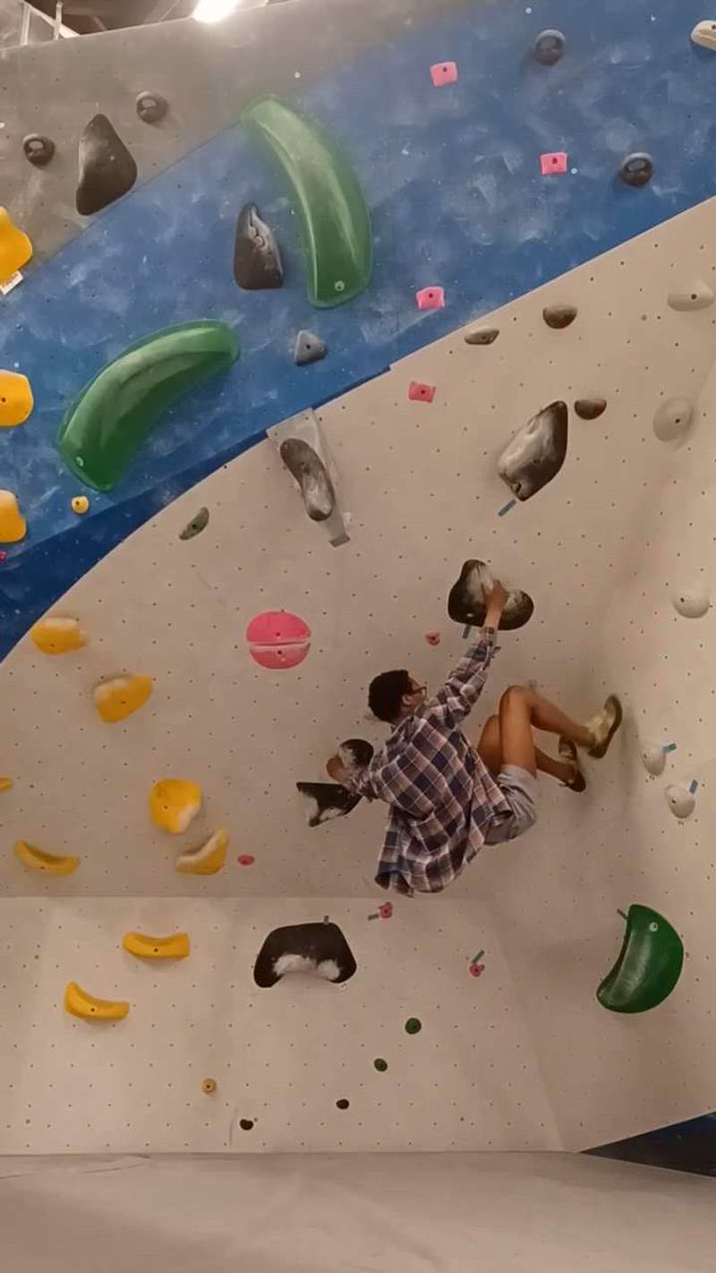 Black v4 First Ascent Peoria Bouldering Watch Beta Videos