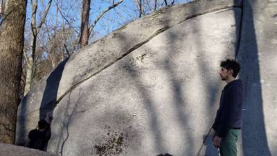 Easy Crack Traverse v2, Boat Rock - Beta Video from SpicyTuna