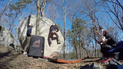Sourwood Arete v3, Boat Rock - Beta Video from bmatzintree