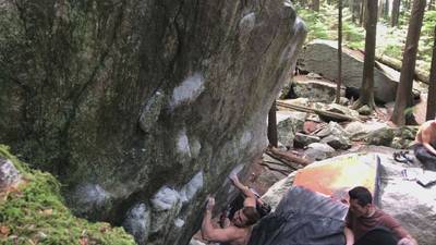 Dr. Bigglesworth v10, Squamish - Beta Video from austinclimbing