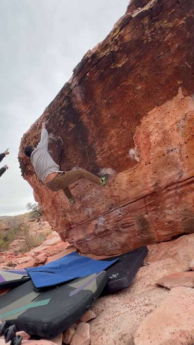 It's On Left v6, Red Rock - Beta Video from Scooters