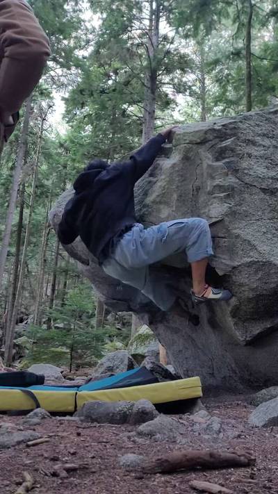 The Cricket v5, Squamish - Beta Video from climbingsucks
