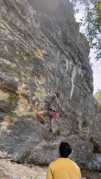 Dinner with Dracula 5.11d, Reimer's Ranch - Beta Video from loganmjung
