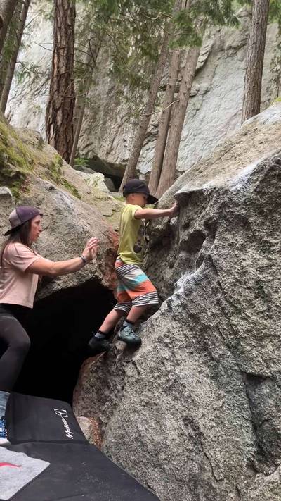 Cat Scratch v0, Squamish - Beta Video from Jacksonrocks