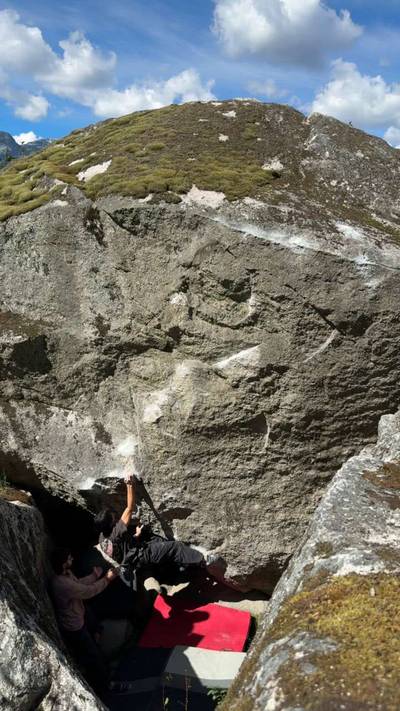 No Excuse Low v8, Squamish - Beta Video from Branpullsrock