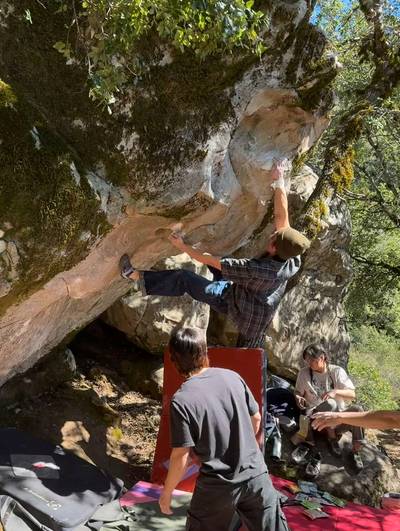Way Dubious Contortionist Low v8, Castle Rock State Park - Beta Video from qrimpin