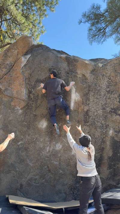 The Shield v7, Leavenworth - Beta Video from climb_ryan