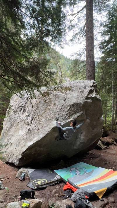 Baby Elephant Sit v7, Stevens Pass - Beta Video from cc.climbs.rocks