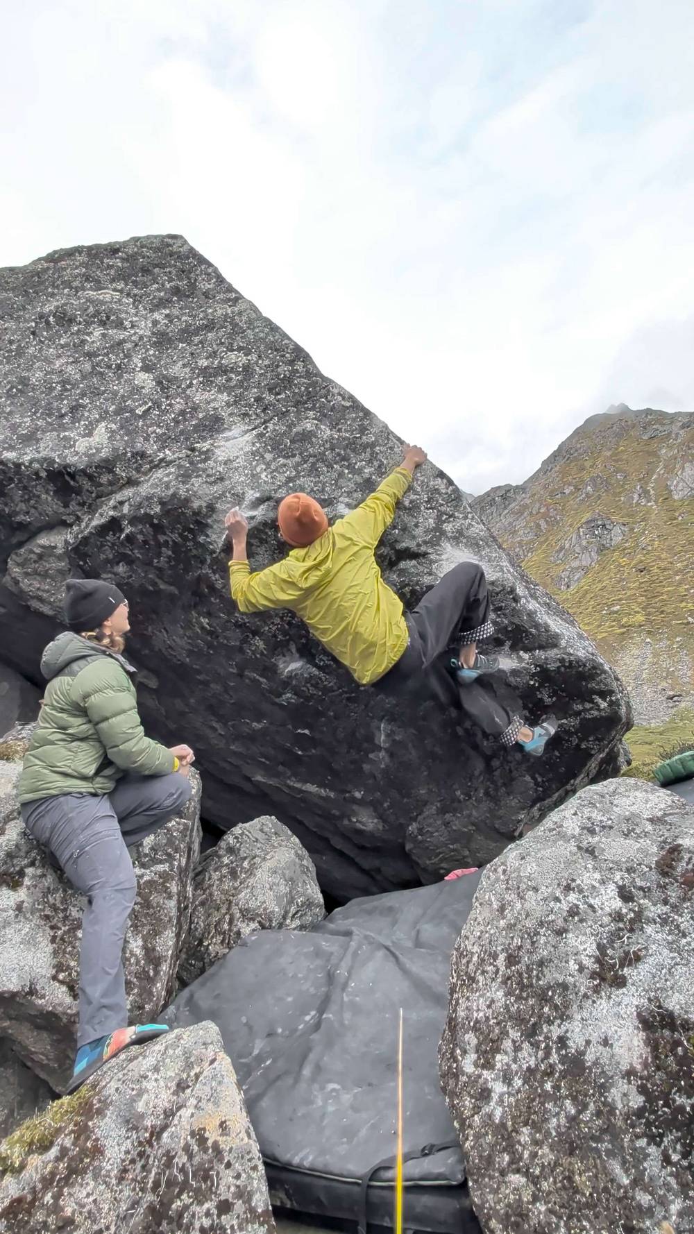 Gorillas in Paris v6, Hatcher Pass - Beta Video from TweakyFingerz